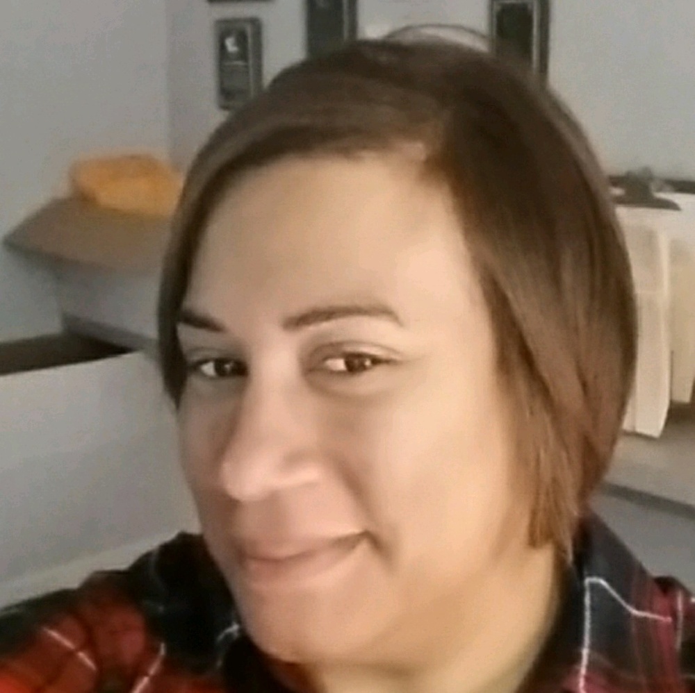 Meet your Posher, Carla